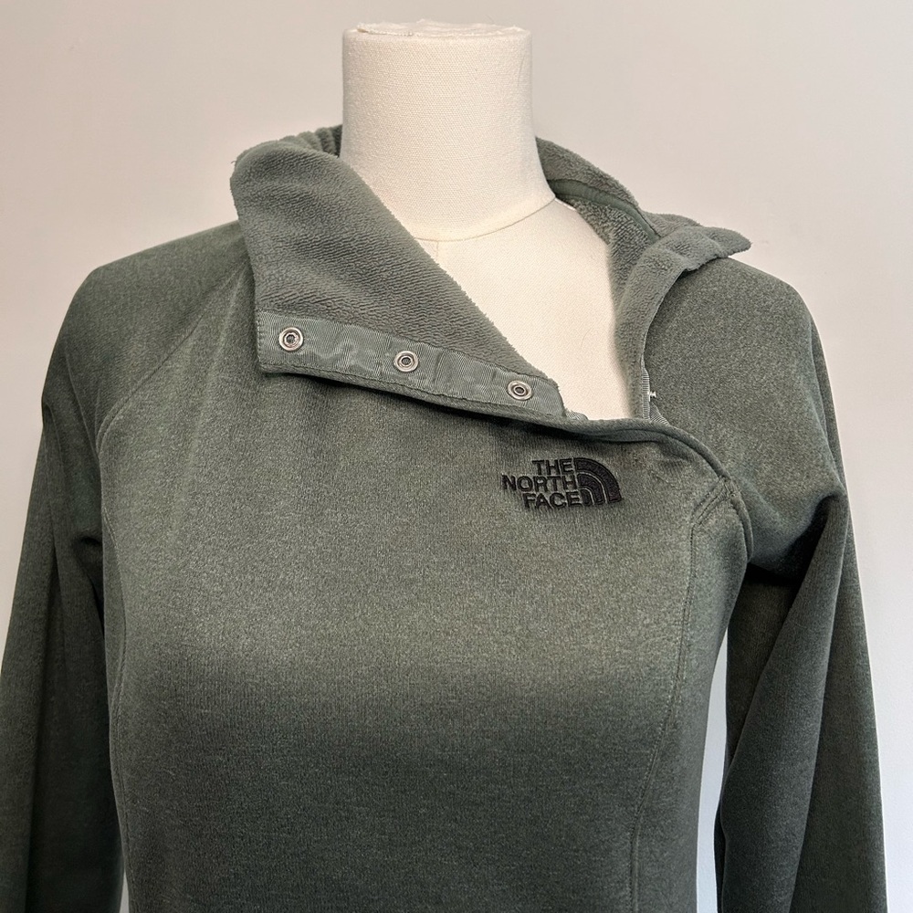 The North Face Women’s Agave 1/4 Asymmetric Snap Fleece Pullover Size S/P - Picture 3 of 5